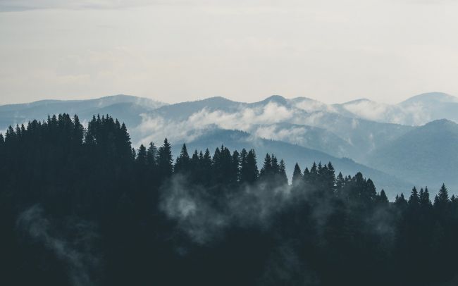 POČASIE: Búrky v septembri, na jar mnoho snehu.