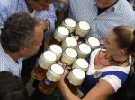 V Mníchove otvorili 184. ročník pivných slávností Oktoberfest