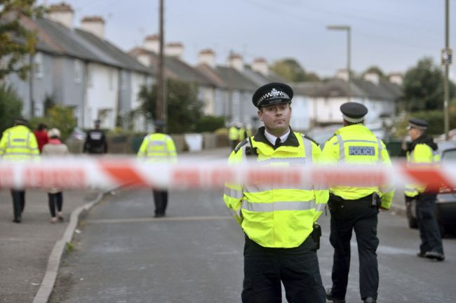 Britská polícia zatkla už druhého muža podozrivého z útoku v londýnskom metre