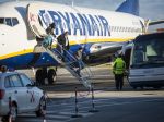 EÚ vyzvala Ryanair, aby pri rušení letov rešektoval práva svojich cestujúcich