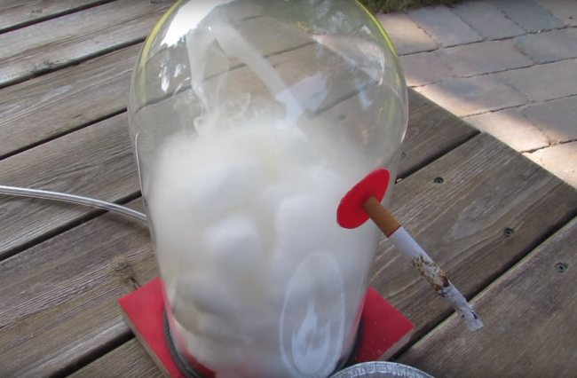 Video: Toto sa stane s pľúcami po vyfajčení 1 krabičky cigariet