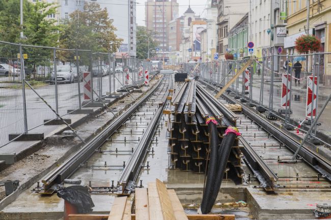 MDV SR: Zastavenie rekonštrukcie trate na Špitálskej nebol skrat