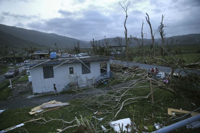 Maria, ktorá bola 9 dní hurikánom, je už tropickou búrkou