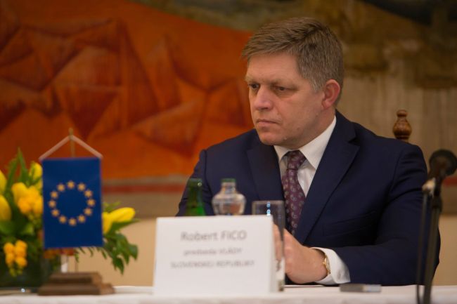 Fico povedie slovenskú delegáciu na digitálnom summite v Tallinne