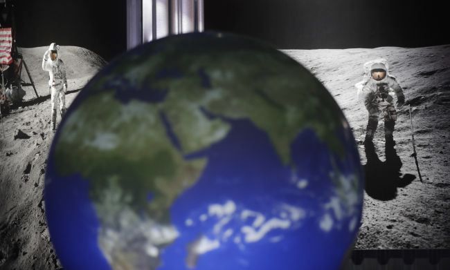 Roskozmos plánuje spoločne s NASA vybudovať lunárnu vesmírnu stanicu