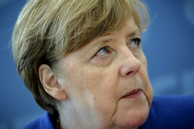 Merkelová: Nemecko a Francúzsko sa zhodujú na reformách potrebných pre EÚ