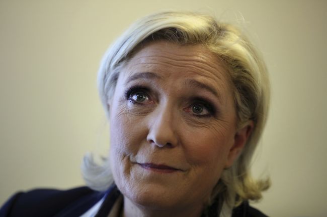 Le Penová v reakcii na Macrona chystá jendoduchú zmluvu pre Európu