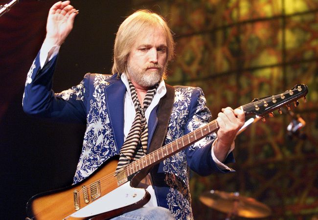 Vo veku 66 rokov zomrel rockový spevák Tom Petty