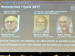 Nobelovu cenu za fyziku získali traja vedci