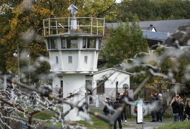 Berlín zažil v predvečer dnešného sviatočného dňa masovú evakuáciu