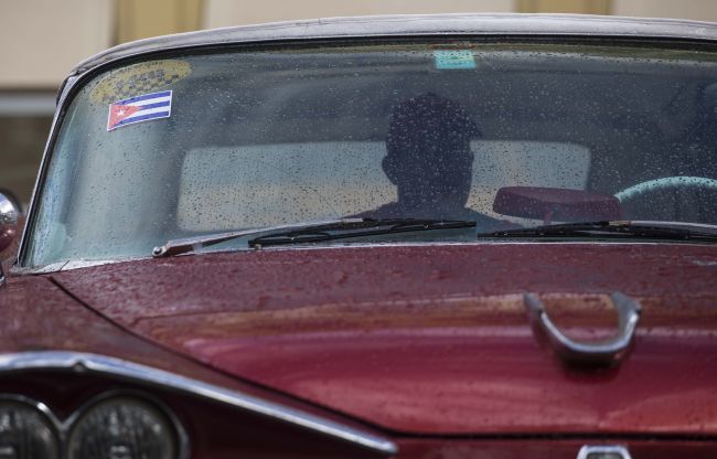 Niekoľko návštevníkov Kuby hlásilo podobné príznaky ako diplomati po útokoch