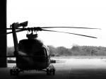 Najmenej sedem ľudí zahynulo pri havárii vojenského vrtuľníka