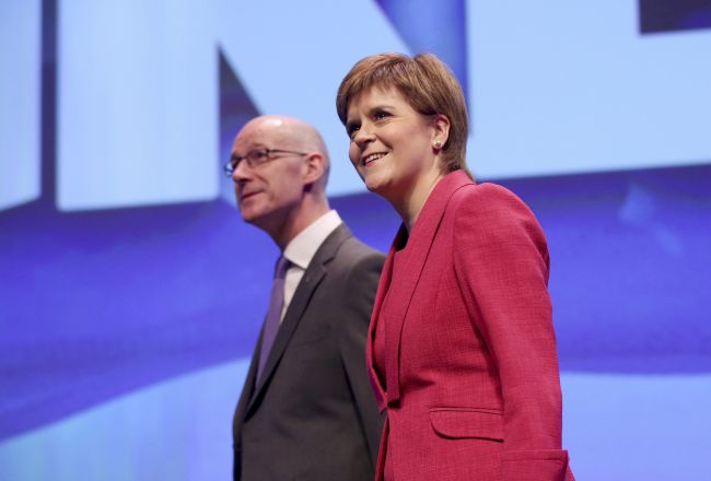Škótska národná strana po brexite uhradí pracovníkom z EÚ prípadné poplatky