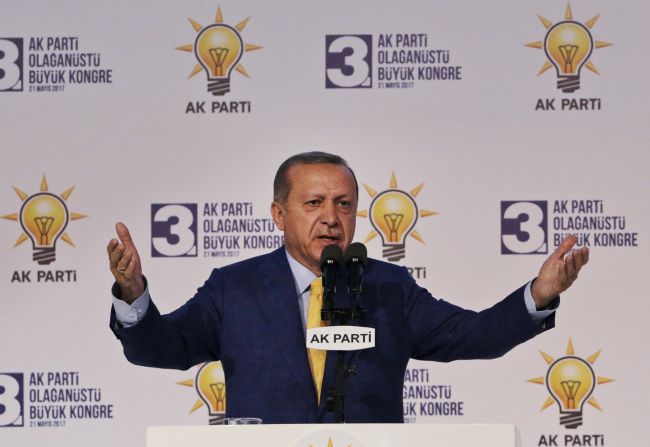Erdogan: Turecko už neuznáva veľvyslanca USA v Ankare
