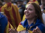 Katalánski poslanci podpísali vyhlásenie nezávislosti, realizácia sa odkladá