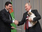 Putin dostal od turkménskeho lídra k narodeninám vzácneho psa