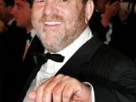 Hollywoodskeho producenta Weinsteina opustila po škandále manželka