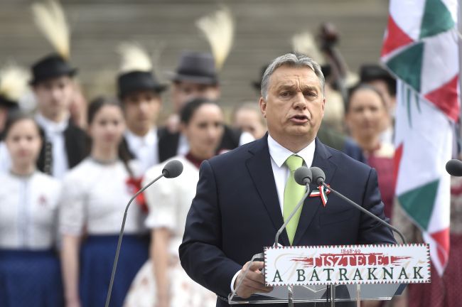 Orbán: Maďarsko chce pomôcť návratu prenasledovaných kresťanov do ich vlasti
