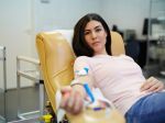 Vedeli ste, že muži by pri transfúzii nemali prijímať krv od žien? Toto je dôvod