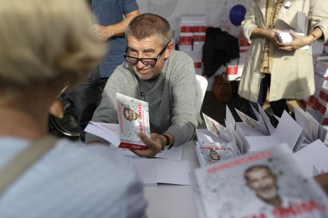 ČR: Podľa odhadov je víťazom volieb hnutie ANO so ziskom 26 až 27 percent
