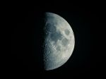 Japonská sonda na Mesiaci objavila masívny podzemný tunel