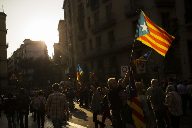 Španielska vládla oficiálne zaviedla priamu kontrolu nad Katalánskom