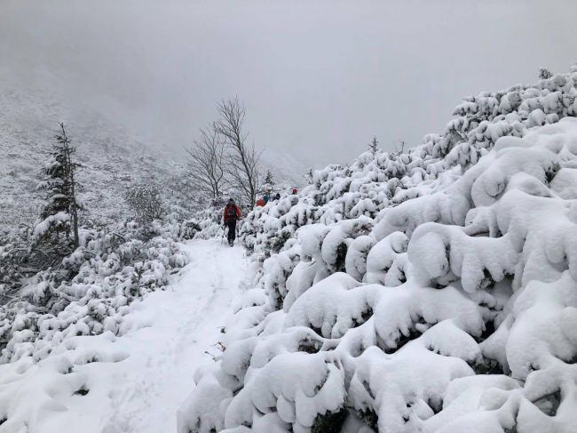 Lavínové nebezpečenstvo v Tatrách stúplo, napadlo 50 cm nového snehu