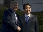 Americký prezident Donald Trump pricestoval do Japonska