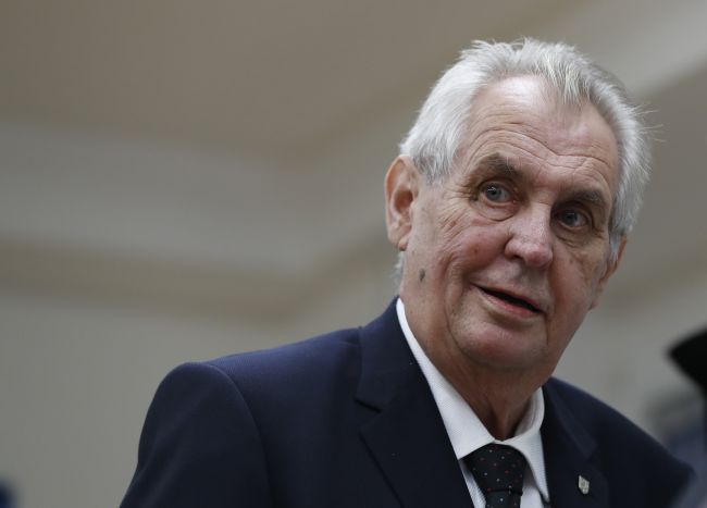 Zeman bude znovu kandidovať na prezidenta, zozbieral 113.000 podpisov