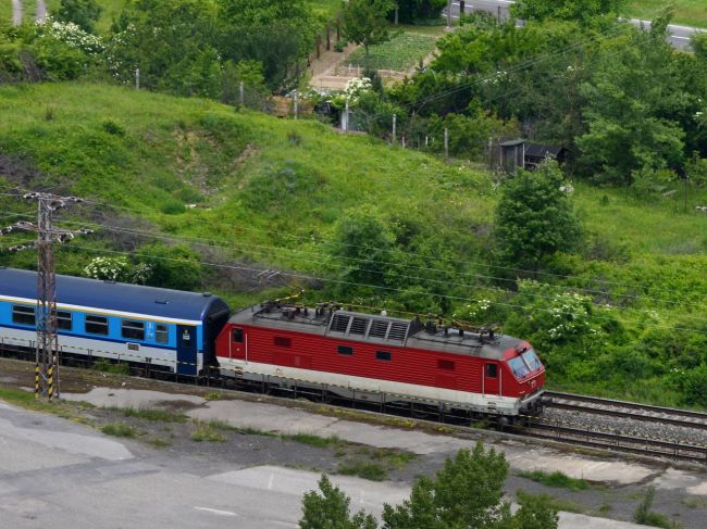 Vlaky medzi Bratislavou a Púchovom budú jazdiť rýchlosťou 160 km/h