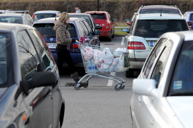 Zatvorenie obchodov cez sviatky nemalo na predaj potravín žiaden vplyv