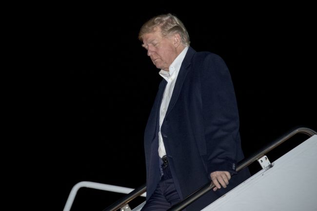 Prezident Trump sa vrátil do Bieleho domu po dlhom ázijskom turné