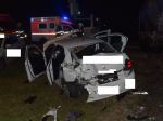 Na železničnom priechode sa zrazil vlak s taxíkom