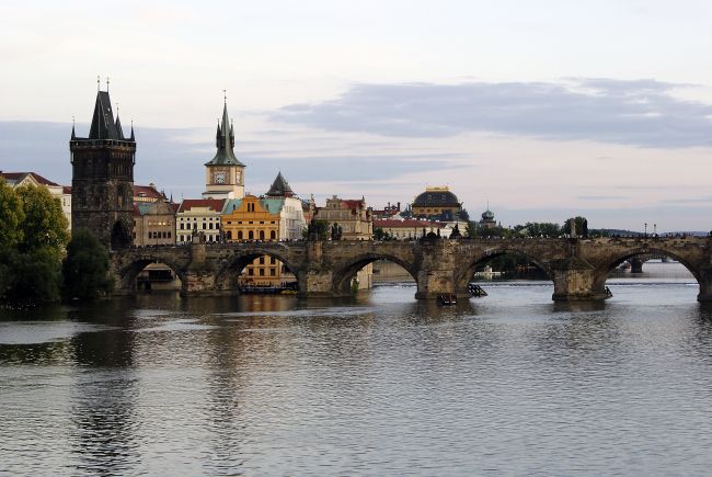 Polícia uzavrela vyšetrovanie pádu herca Třísku z Karlovho mosta