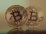 Bitcoin pokračuje v raste, približuje sa k hranici 10.000 USD