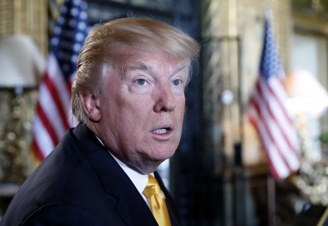 Trump zdieľal na Twitteri protimoslimské videá britskej krajnej pravice