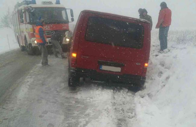 V teréne sú stovky hasičov, ich pomoc je potrebná najmä v dvoch krajoch