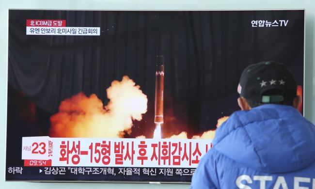 Analytička: Po najnovšej raketovej skúške má karty v rukách Severná Kórea