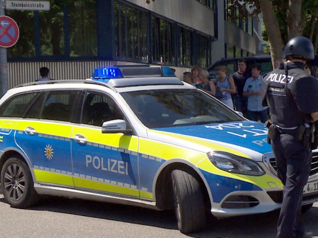 Nemecká polícia našla mužovi ruku v odpadkovom kontajneri