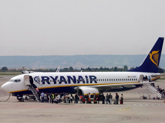 Ryanair zaznamenal v novembri nárast cestujúcich aj napriek rušeniu letov