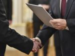 Prezident vymenoval 30 nových profesorov, apeloval na kvalitu školstva