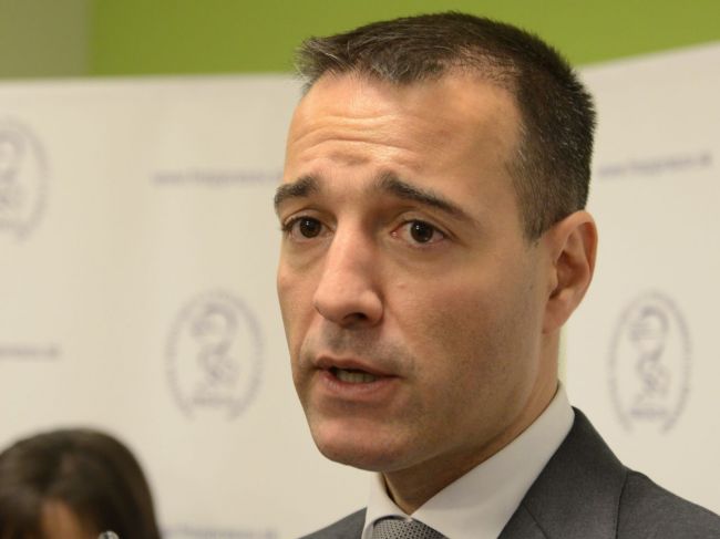Tomáš Drucker si chce k téme doplnkových hodín ešte sadnúť s poslancami z výboru