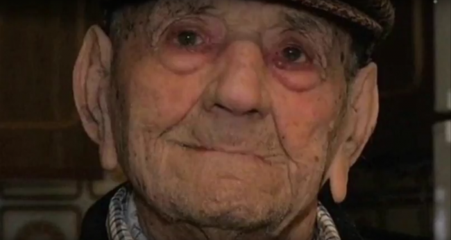 Najstarší muž na svete oslávil 113 rokov: Viem, že som starý, ale necítim sa tak