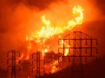 Kaliforniu sužuje druhý najväčší požiar v dejinách tohto amerického štátu