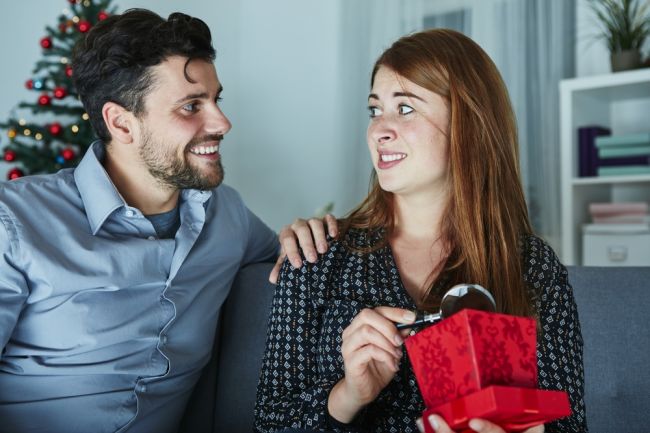 7 znakov toho, že sa niekomu nepáčil darček, ktorý ste mu darovali