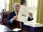 Trump je veľmi hrdý na zákon o daňovej reforme, ktorý práve podpísal