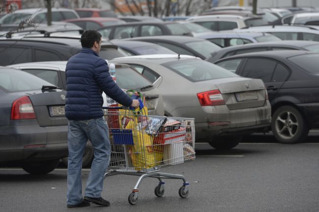 Obchody na Slovensku budú po prvý raz zatvorené tri dni za sebou