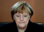 Takmer polovica Nemcov si želá Merkelovej odstúpenie