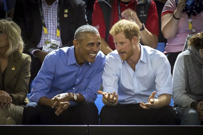 Obama hovoril princovi Harrymu o sile sociálnych médií