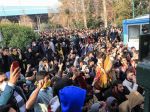 Trump opäť podporil protesty v Iráne; v Teheráne zadržali 200 ľudí